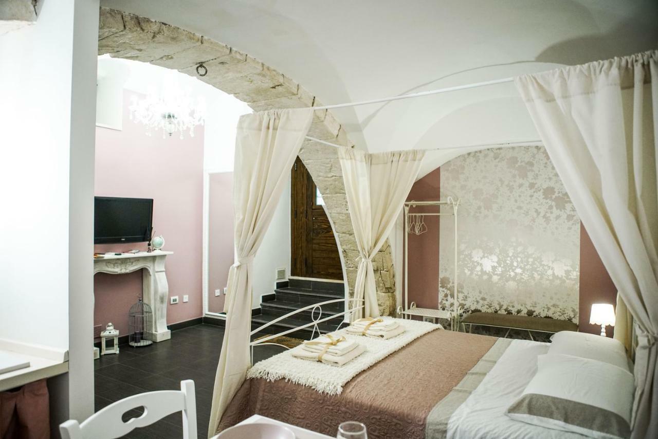 Home 5 - Arco Antico Putignano Eksteriør bilde