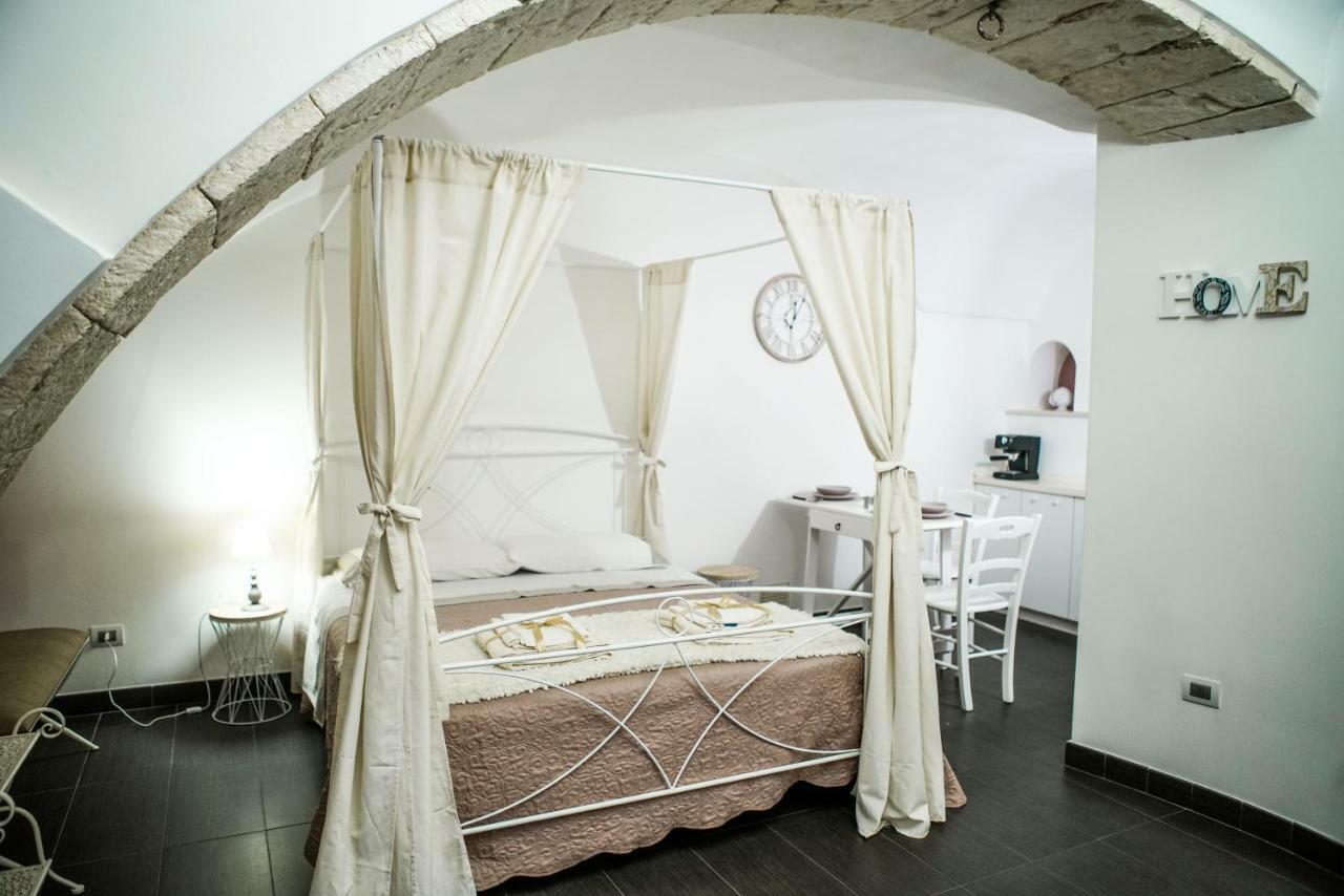 Home 5 - Arco Antico Putignano Eksteriør bilde